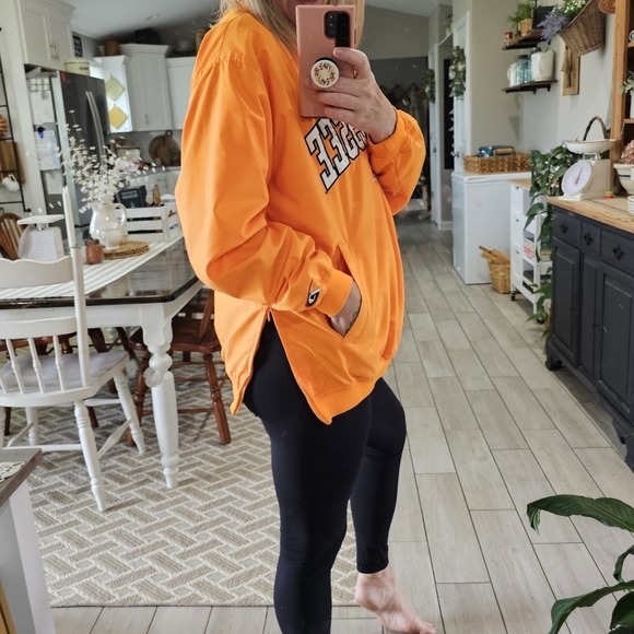 Vintage Pro Player "TENNESSEE" Collegiate V-neck Pullover in Size Medium - Picture 4 of 16